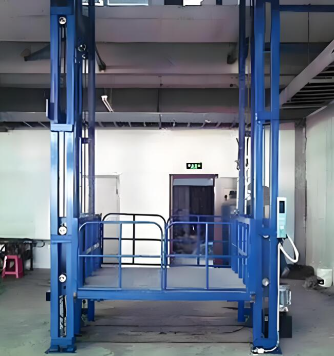 王下乡导轨式升降货梯